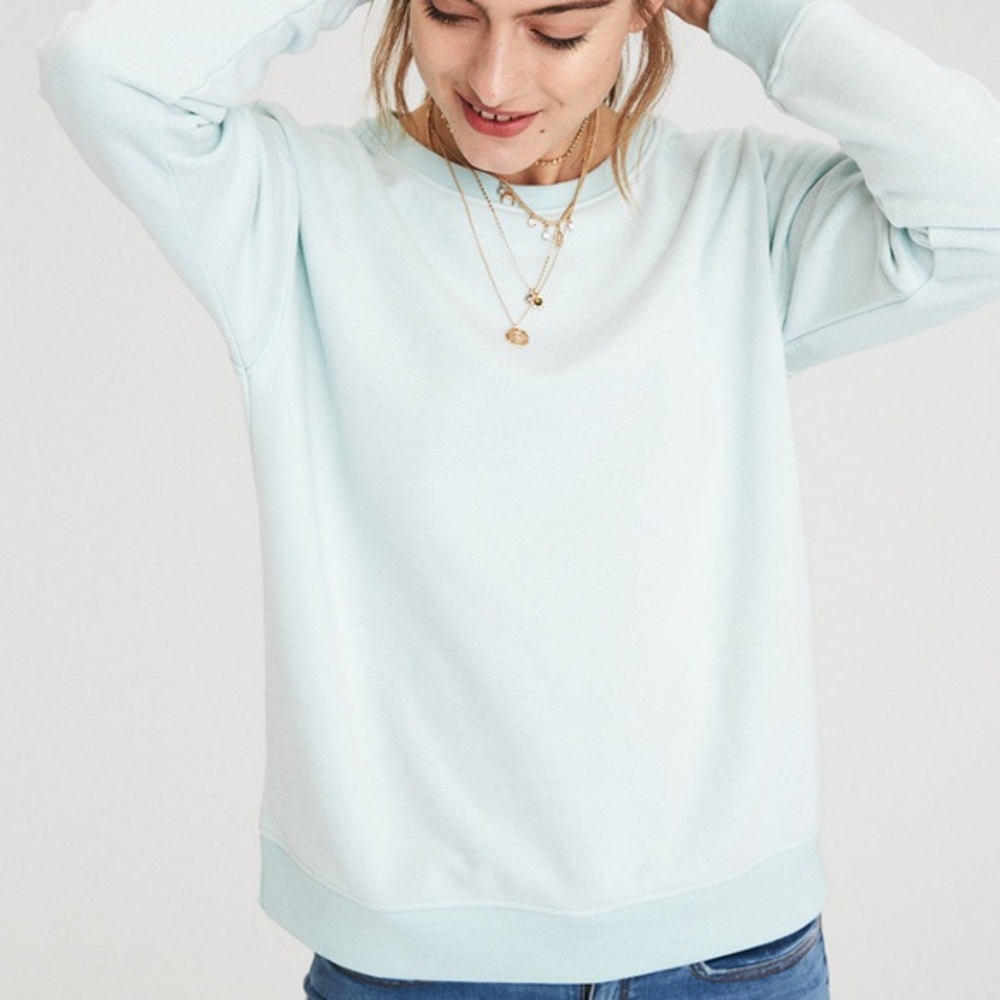 American Eagle crew neck sweatshirt